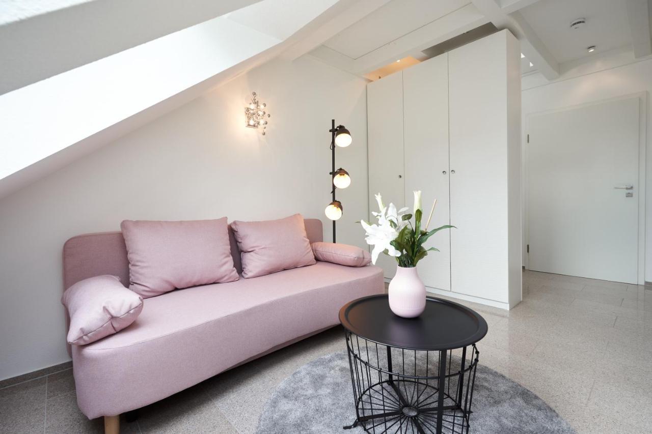 Wohnen Auf Zeit - Innenstadt-Appartements Фрайбург Стая снимка