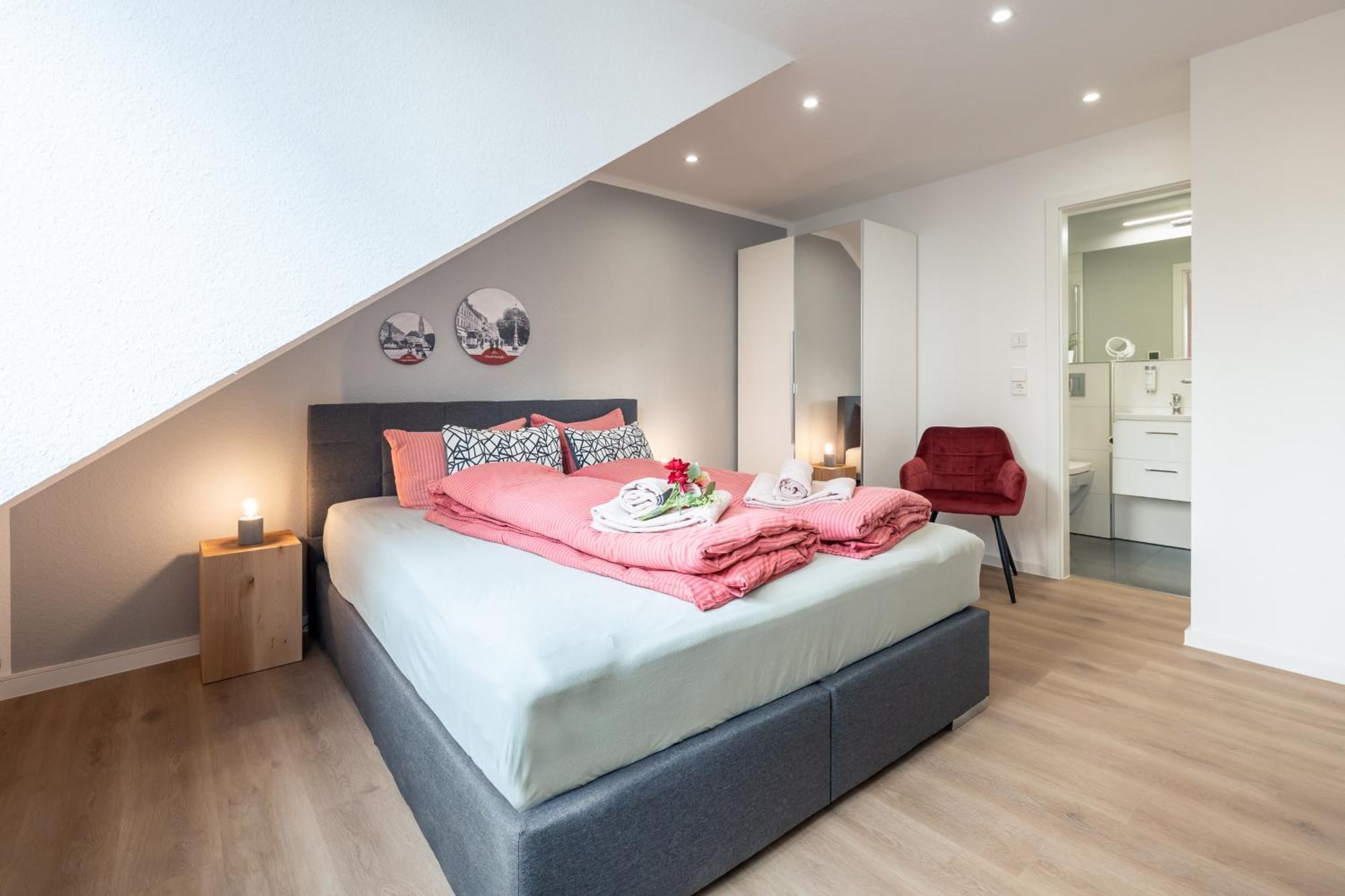 Wohnen Auf Zeit - Innenstadt-Appartements Фрайбург Стая снимка