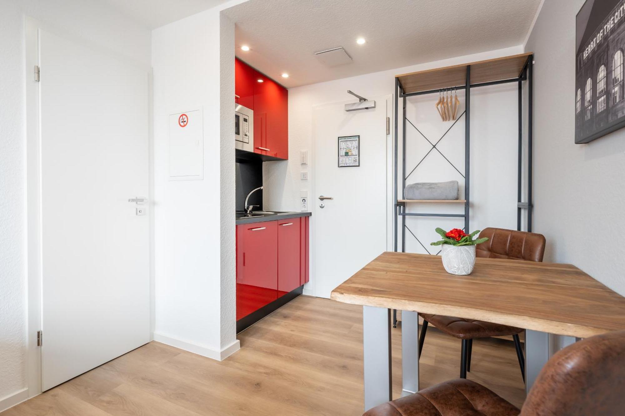 Wohnen Auf Zeit - Innenstadt-Appartements Фрайбург Стая снимка