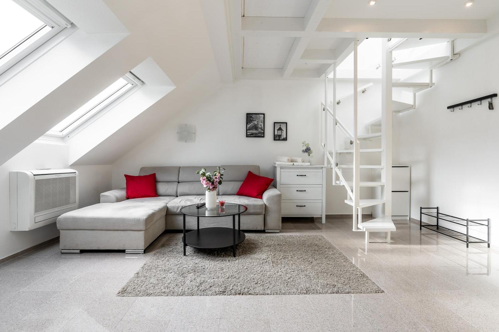 Wohnen Auf Zeit - Innenstadt-Appartements Фрайбург Стая снимка