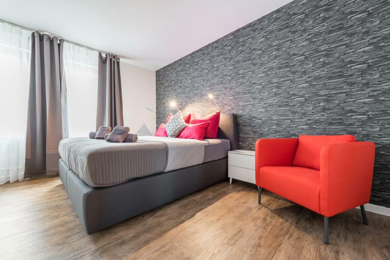 Wohnen Auf Zeit - Innenstadt-Appartements Фрайбург Екстериор снимка